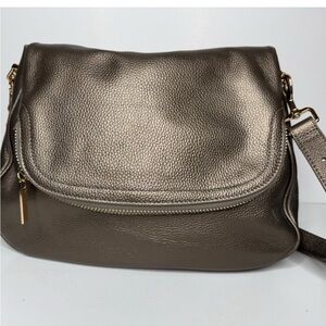 Tote Le Monde Venice Champagne Shoulder/Crossbody Bag.  NWOT